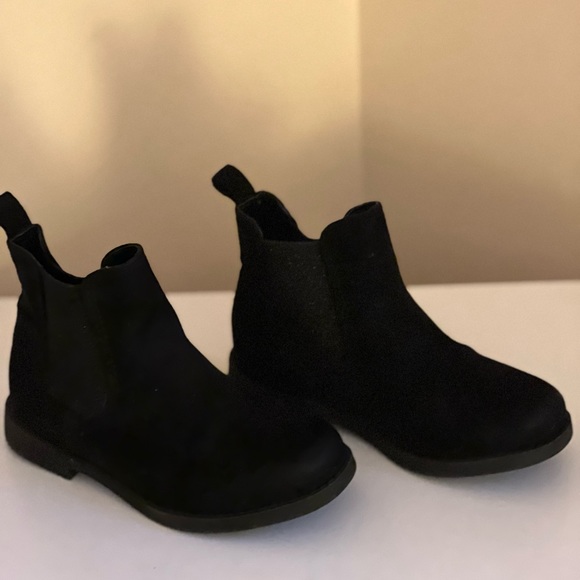 H&M Black, Ankle boots, Girls, Size 9 - Picture 2 of 6
